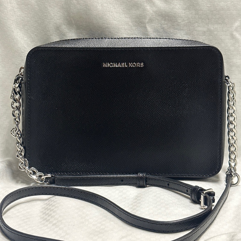 Michael Kors Women's Jet Set Crossbody - Black